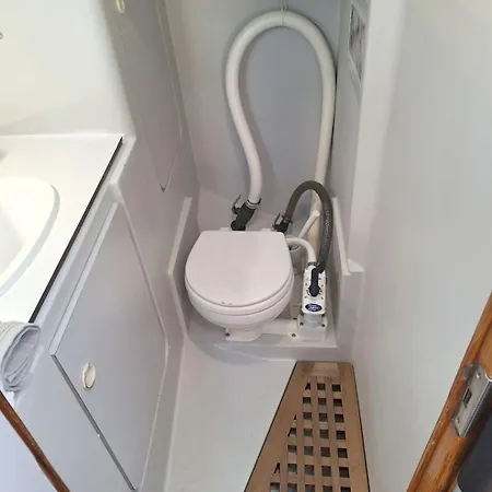 Διαμέρισμα Sleep Aboard A Sailing Boat In Lisboa