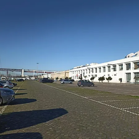 Sleep Aboard A Sailing Boat In * Lisbona