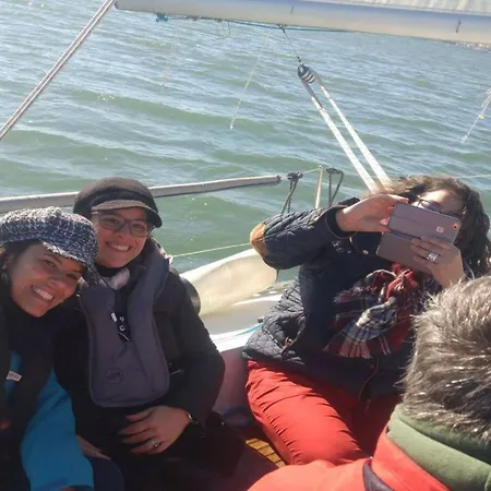 Be Local - Sleep Aboard The Santa Maria Sailing Boat In Apartamento Lisboa