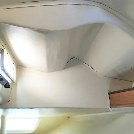 Appartamento Sleep Aboard A Sailing Boat In *