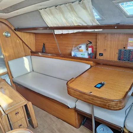 Apartment Be Local - Sleep Aboard The Santa Maria Sailing Boat In *