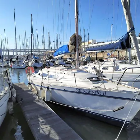 Apartment Be Local - Sleep Aboard The Santa Maria Sailing Boat In