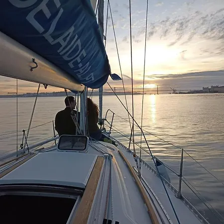 Апартаменти Sleep Aboard A Sailing Boat In *